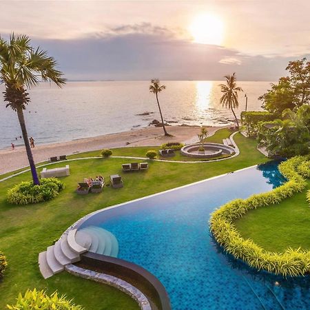 Luxurious Beachfront パッタヤー エクステリア 写真
