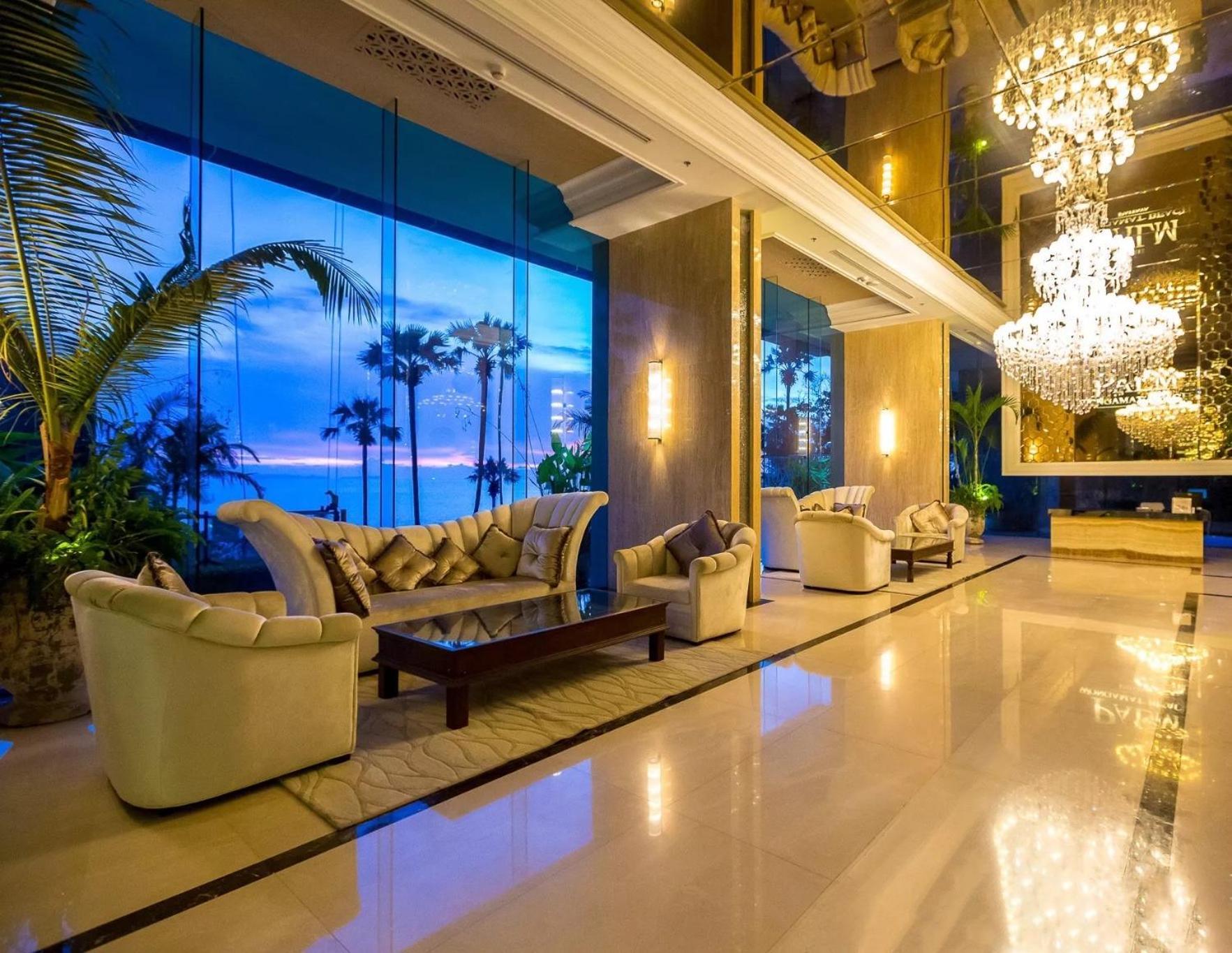 Luxurious Beachfront パッタヤー エクステリア 写真