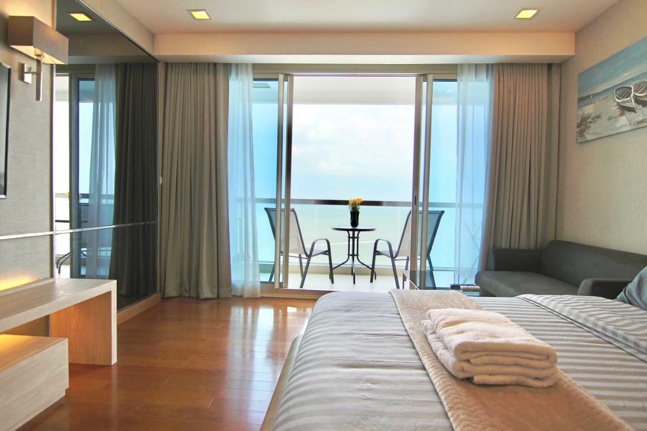 Luxurious Beachfront パッタヤー エクステリア 写真
